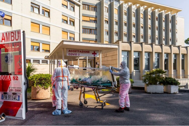 Los motivos que explican por qué el saldo del coronavirus es tan alto en Italia