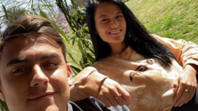 Oriana Sabatini y Paulo Dybala tienen coronavirus