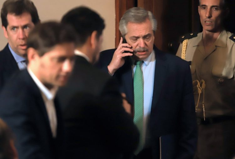 Emergencia sanitaria: el Gobierno prohibirá los cortes de luz y gas ante la falta de pago