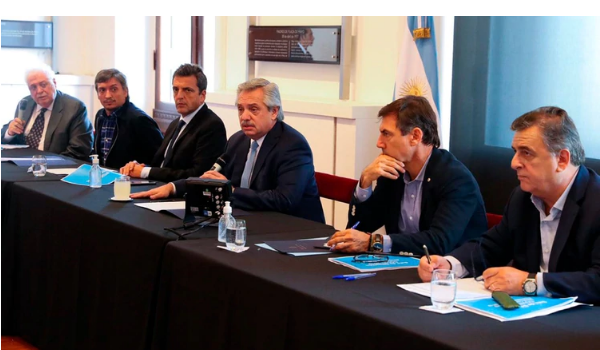 El Gobierno no descartó profundizar el aislamiento en todo el país por el avance del coronavirus y lo definirá mañana en la reunión con los gobernadores