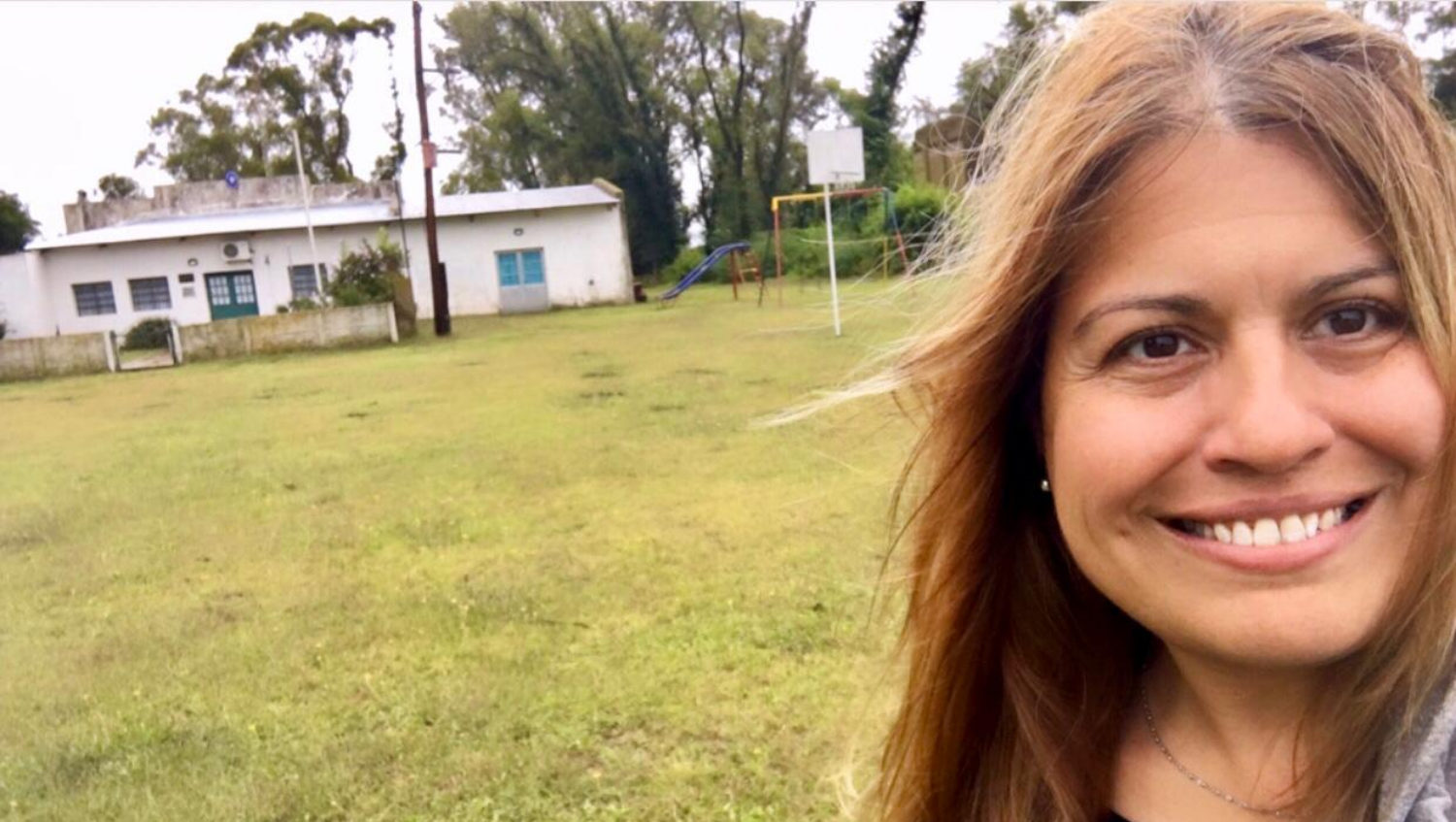 La maestra rural que se quedó en la escuela para acompañar a sus alumnos