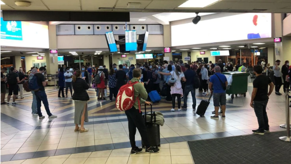 Cerca de 400 argentinos varados en Panamá: no pueden volver y en algunas horas cerrarán el aeropuerto hasta el 30 de abril