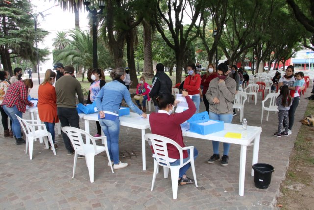 Desarrollo Humano: Se entregaron las tarjetas Alimentar