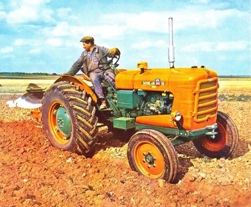 Historias, cuentos y leyendas baraderenses: «El tractor»