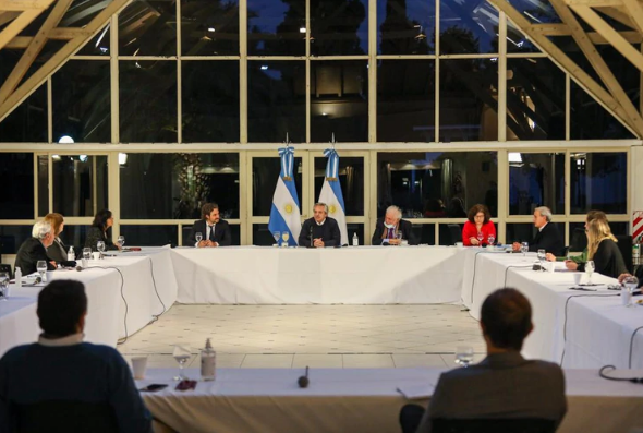 Alberto Fernández obtuvo el aval de los expertos para avanzar con una reapertura progresiva de la cuarentena