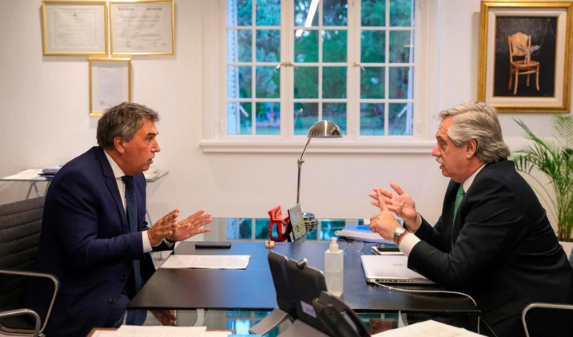 El Gobierno congeló las tarifas de telefonía fija y móvil, Internet y TV por cable hasta el 31 de agosto