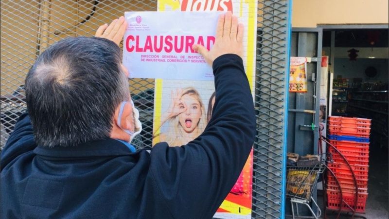 Inspección clausuró un supermercado por problemas de higiene