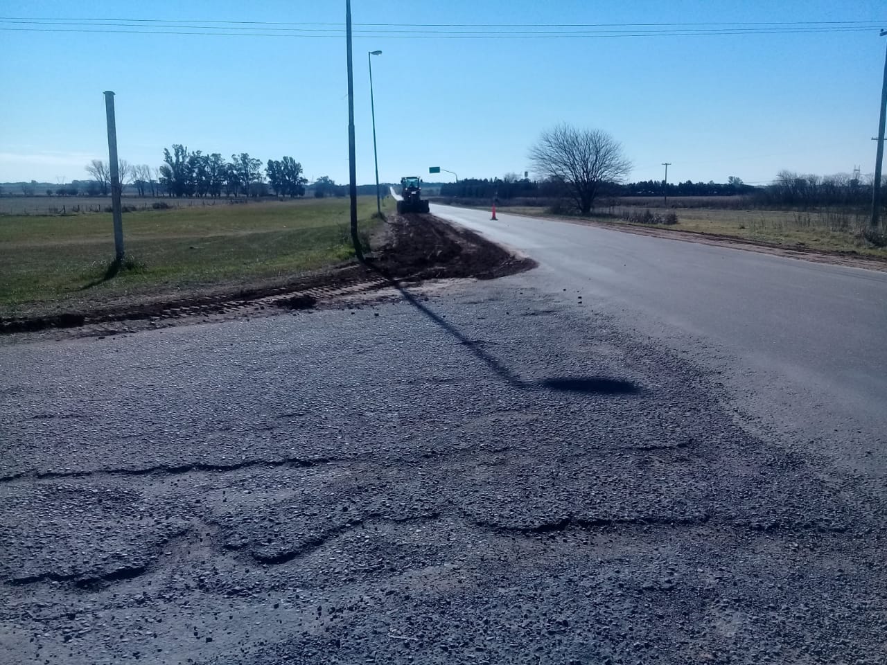 Se llevaron a cabo arreglos en el acceso y calles de Santa Coloma