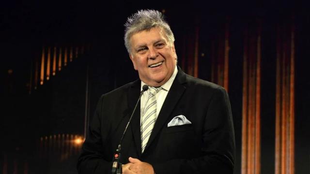 El plan de Luis Ventura para entregar los Martín Fierro en el Obelisco