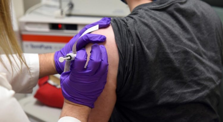 Coronavirus: ya hay más de 15.000 voluntarios anotados para probar la vacuna en el país