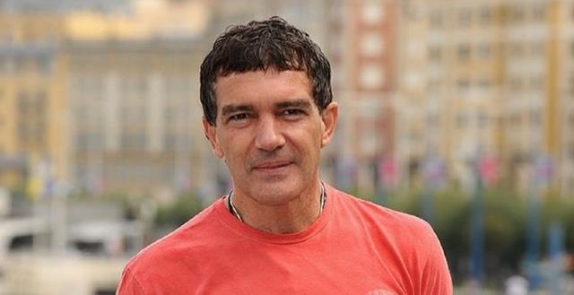 En el día de su cumpleaños, Antonio Banderas confirmó que tiene coronavirus