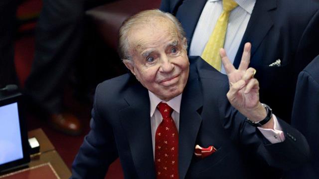 Invencible, Carlos Menem dio negativo en coronavirus
