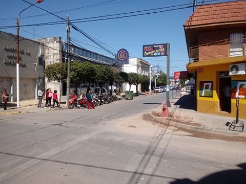El agua dejó de correr: Arreglaron la perdida en San Martín y Darragueira