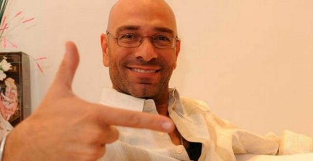 Fredy Villarreal, que iba a participar en el «Cantando 2020», tiene coronavirus