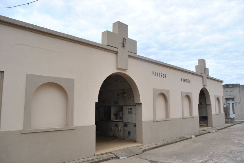 Intensos trabajos de mantenimiento en el Cementerio Municipal
