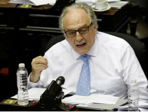 Impuesto a la riqueza: la «venganza» que impulsan productores contra Carlos Heller