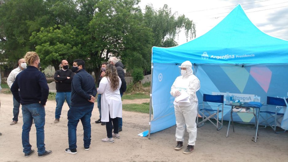 El Estado en Tú Barrio: el intendente firmó un convenio junto al representante de la Jefatura de Gabinete de Ministros y dio inicio a la primera jornada del programa en el barrio Don Pedro