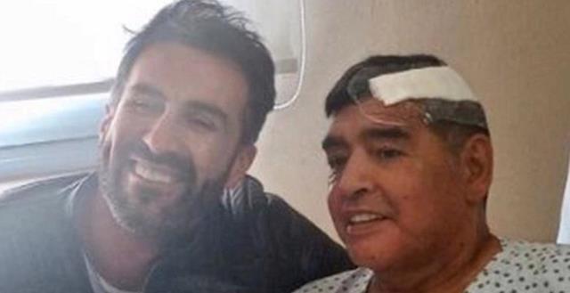 Allanaron la clínica y la casa de Leopoldo Luque, el médico personal de Diego Maradona
