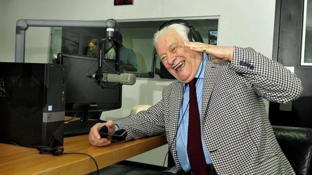Héctor Larrea anunció su retiro tras 60 años de carrera