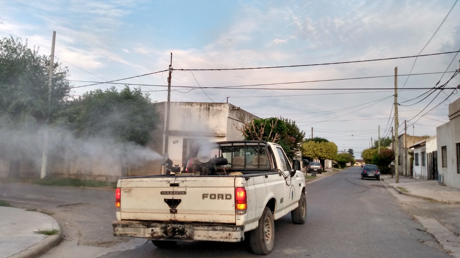 Continúan los trabajos de fumigación en la ciudad