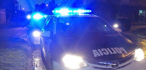 Policiales: Una mujer que violaba una perimetral intentó agredir a los policías