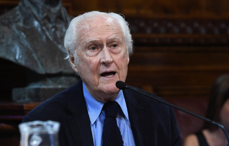 Murió por coronavirus en París el político y cineasta Fernando “Pino” Solanas