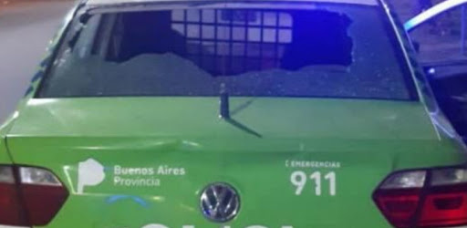 Policiales: Para que no se lo lleven, lastiman agentes y rompen patrulleros