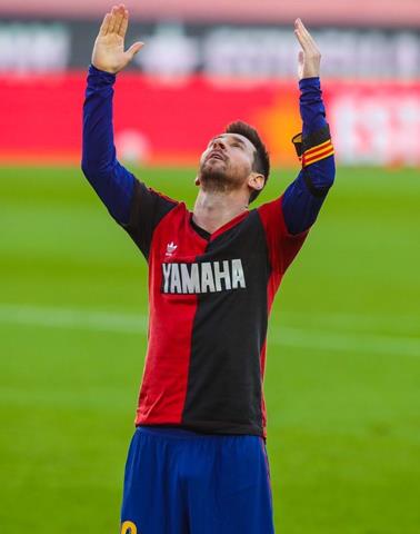 Lionel Messi recordó cuando se enteró de la muerte de Maradona: «Me llegó un mensaje de mi papá y…»