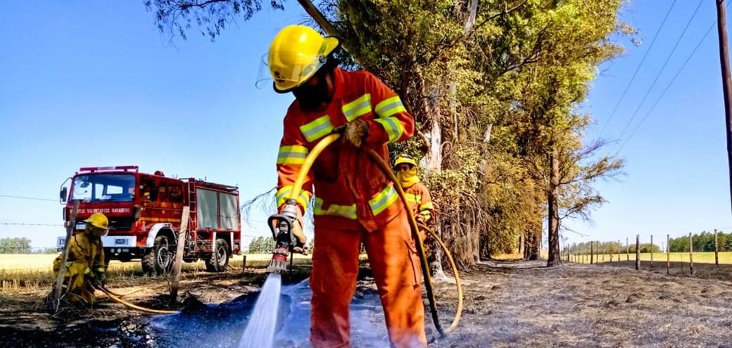 Bomberos: Incendio forestal en Ruta 9 Km 118