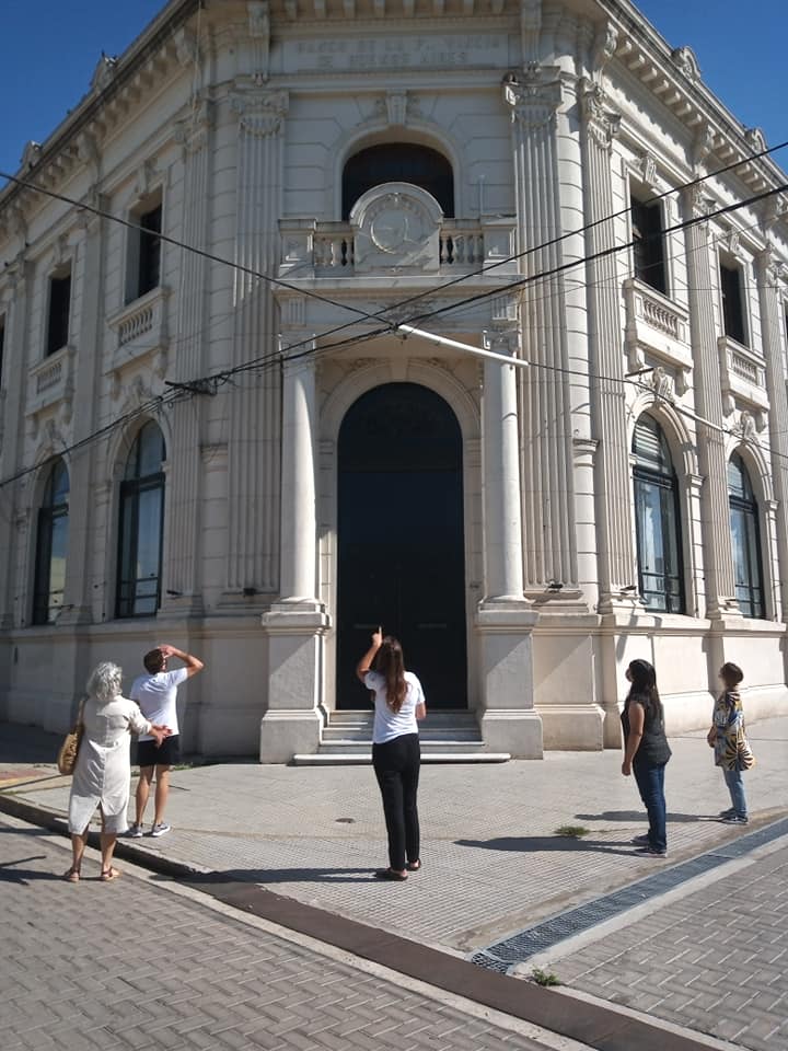 Se disfrutó de un fin semana de visitas guiadas en la ciudad y de la Noche de Almacenes de Ramos Generales en Ireneo Portela