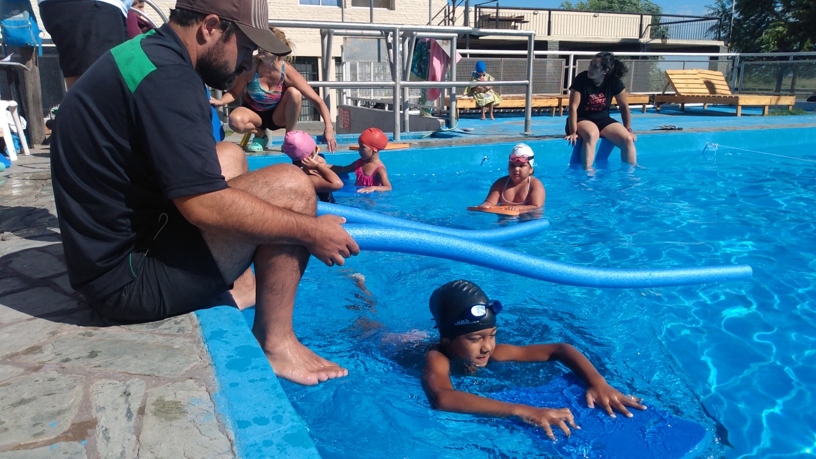 #VivíElDeporteEnBaradero | El municipio lleva adelante la Escuela de Natación