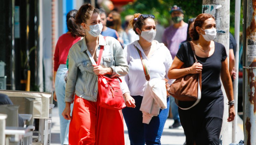 Qué es el toque sanitario, la medida que evalúan implementar para frenar los contagios