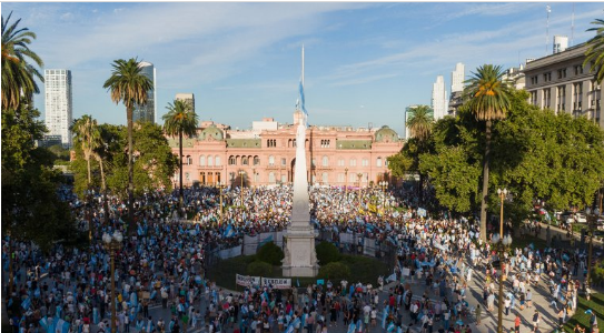 Movilizaciones en todo el país en repudio al escándalo por el vacunatorio VIP