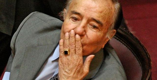 Devolvieron el anillo de Carlos Menem