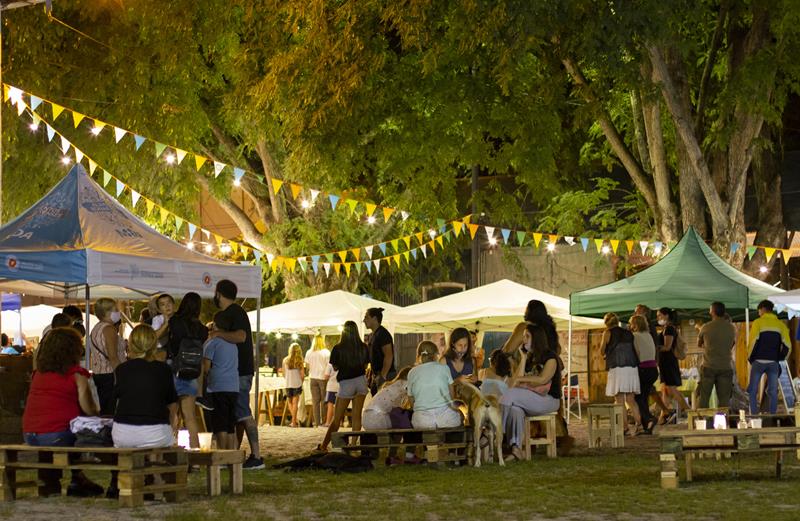 Exitosa segunda edición de Mercado Raíz en el Paseo del Puerto