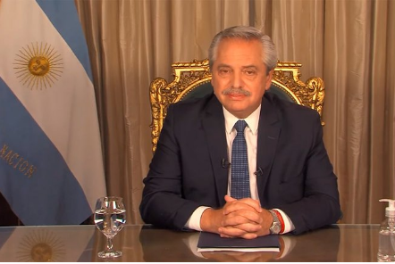 En una sorpresiva cadena nacional, Alberto Fernández reconoció la demora en la llegada de vacunas