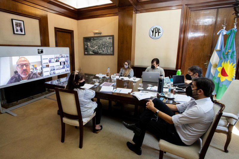 Kicillof se reunió con intendentes para analizar las próximas medidas