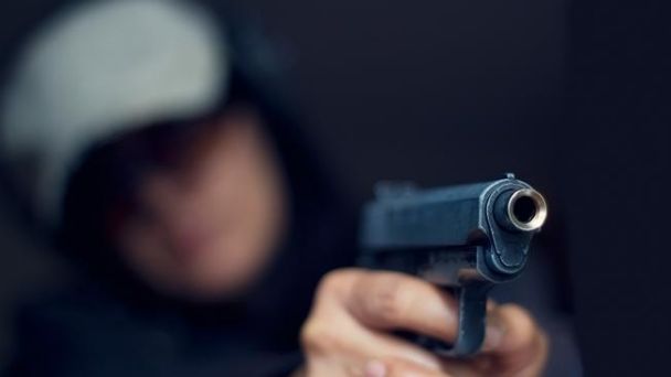 Policiales: Lo despidieron, fue con un arma al hospital y amenazó a su ex patrón