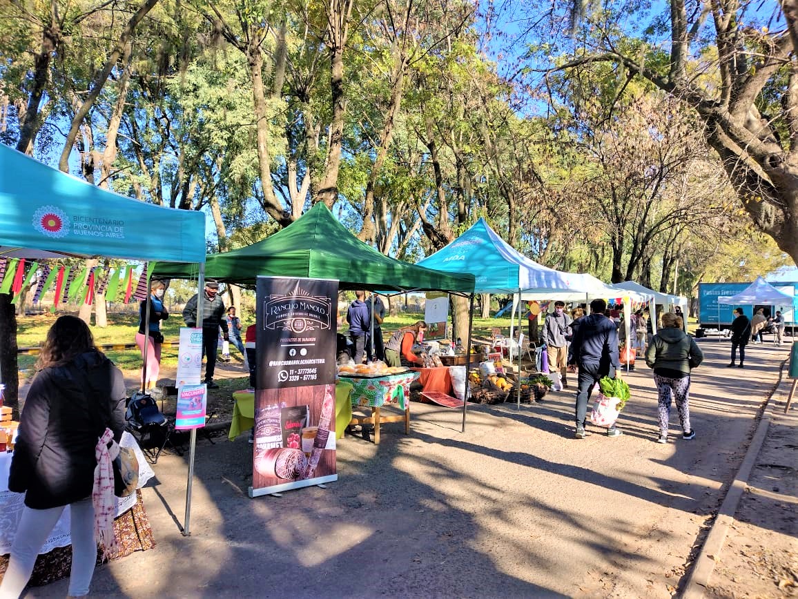 #EsConTodos | Se realizó una nueva edición de Mercados Bonaerenses en el barrio de La Estación