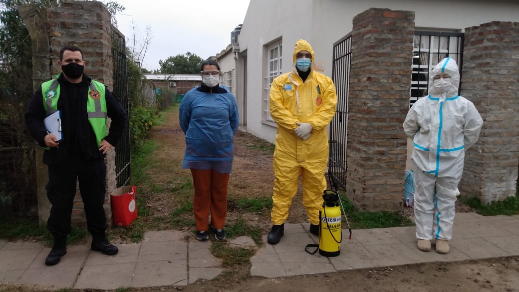 #TrabajamosParaCuidarte | El municipio realizó un operativo de sanitización en residencias de adultos mayores