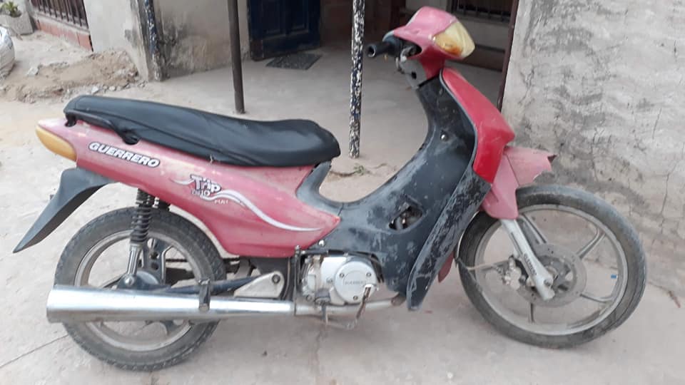 Policiales: Roban una moto 110 color roja