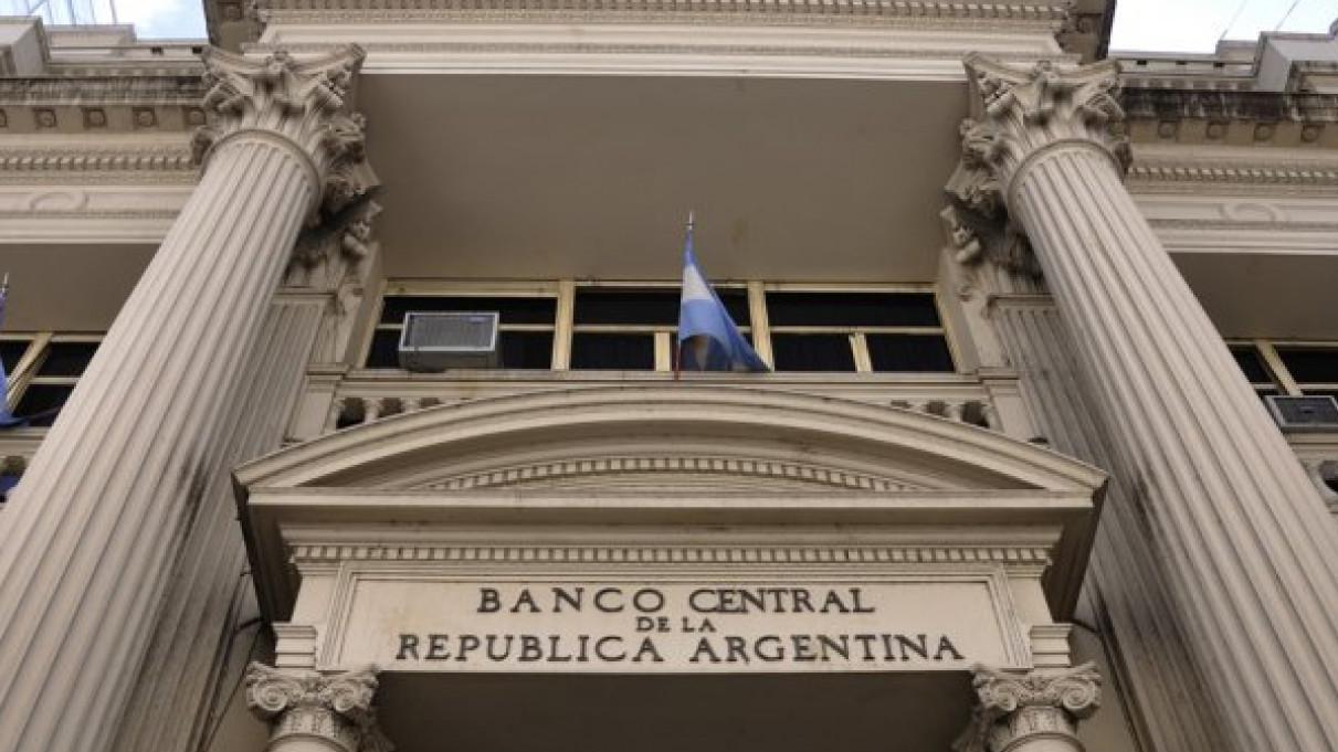 Se aceleró la emisión monetaria para asistir al Tesoro: el Banco Central tuvo que imprimir otros $40.000 millones