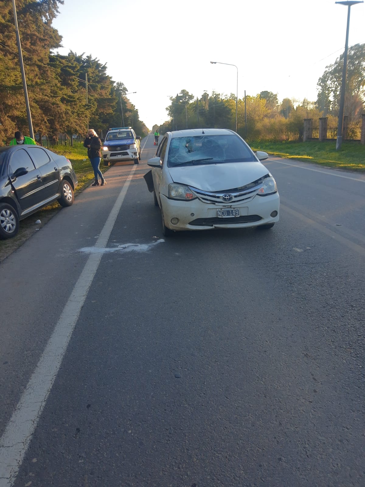 Policiales: Doble accidente entre autos y una bicicleta en el acceso
