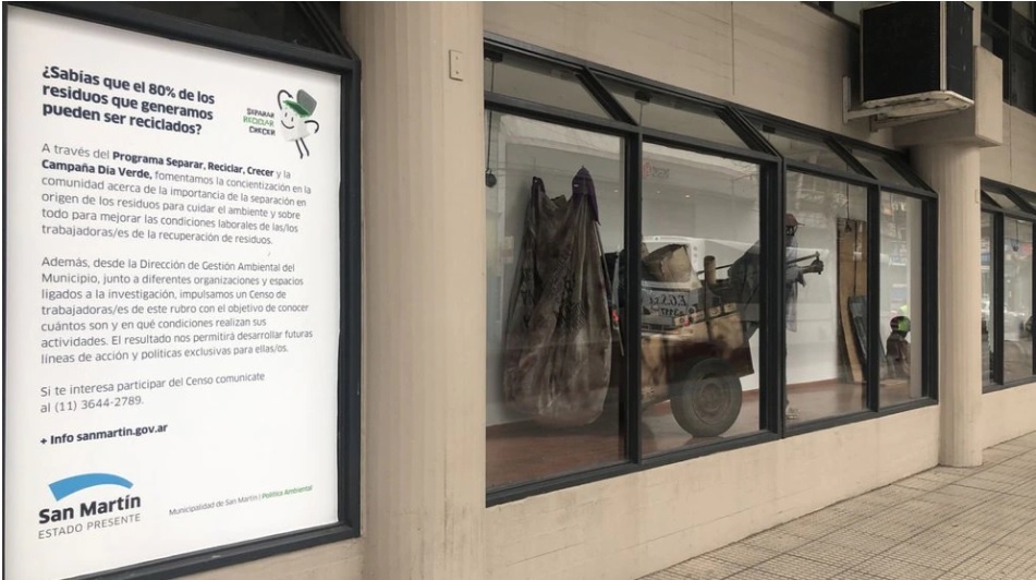 La municipalidad de San Martín expuso una muestra de arte con esculturas de personas en situación de calle
