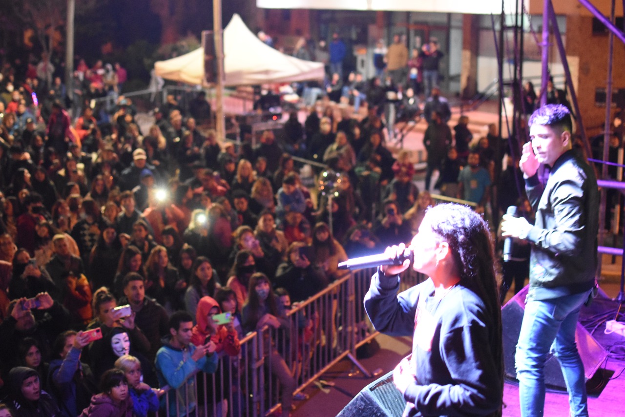 #DisfrutáBaraderoTodoElAño | Volvió la Fiesta de la Primavera: emoción, talentos y música con Buffer y Grupo Play