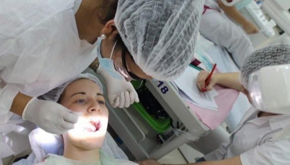 Día del odontólogo: cómo resistió una profesión especialmente amenazada por la pandemia