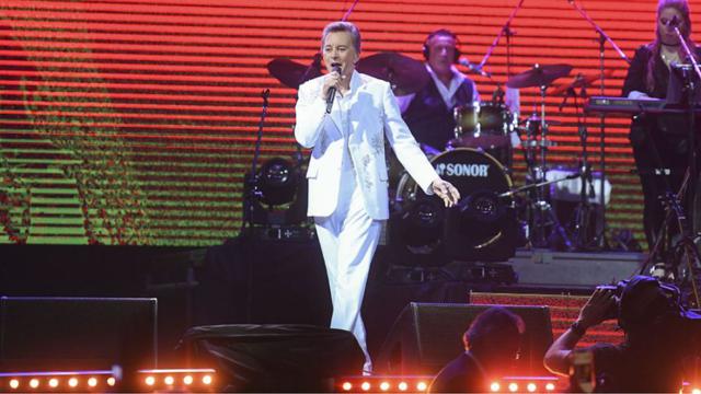Palito Ortega llenó el Luna Park con los hits que lo caracterizan