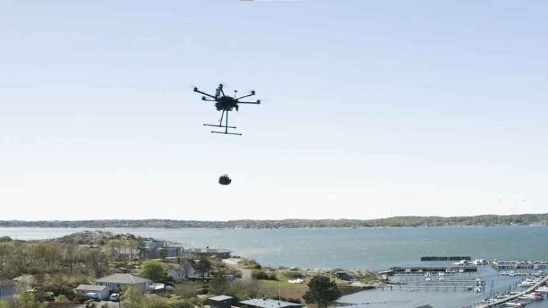 Un drone con desfibrilador salvó su primera vida en Europa tras llegar en solo 3 minutos