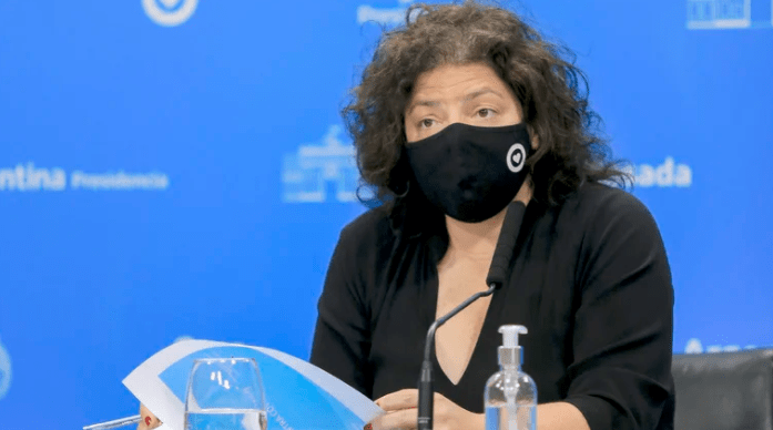 El Gobierno evalúa reducir más el tiempo de aislamiento por COVID-19 para el personal estratégico