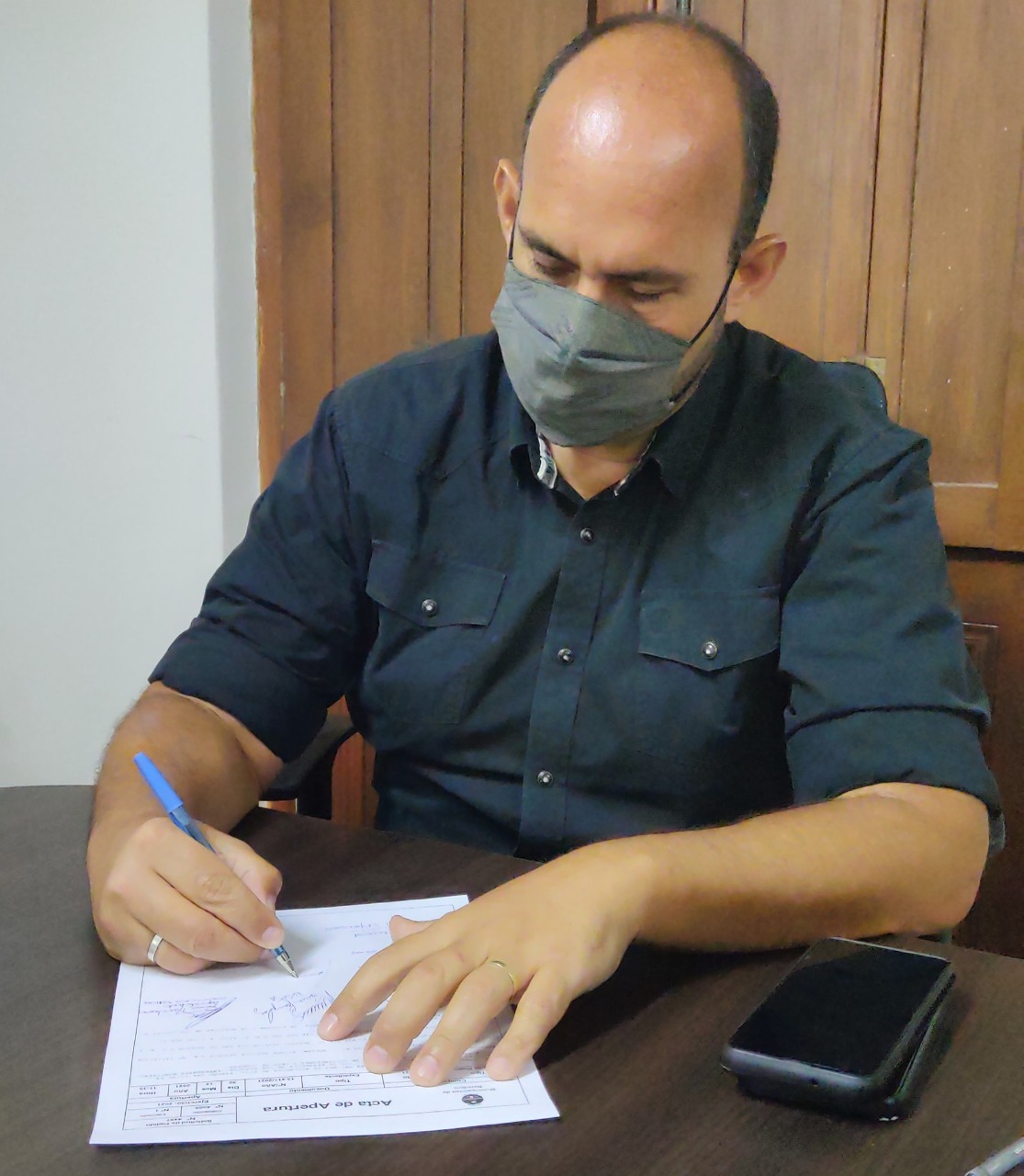 Se realizaron las aperturas de sobres de licitaciones para la mejora de instituciones educativas y barrios de la ciudad